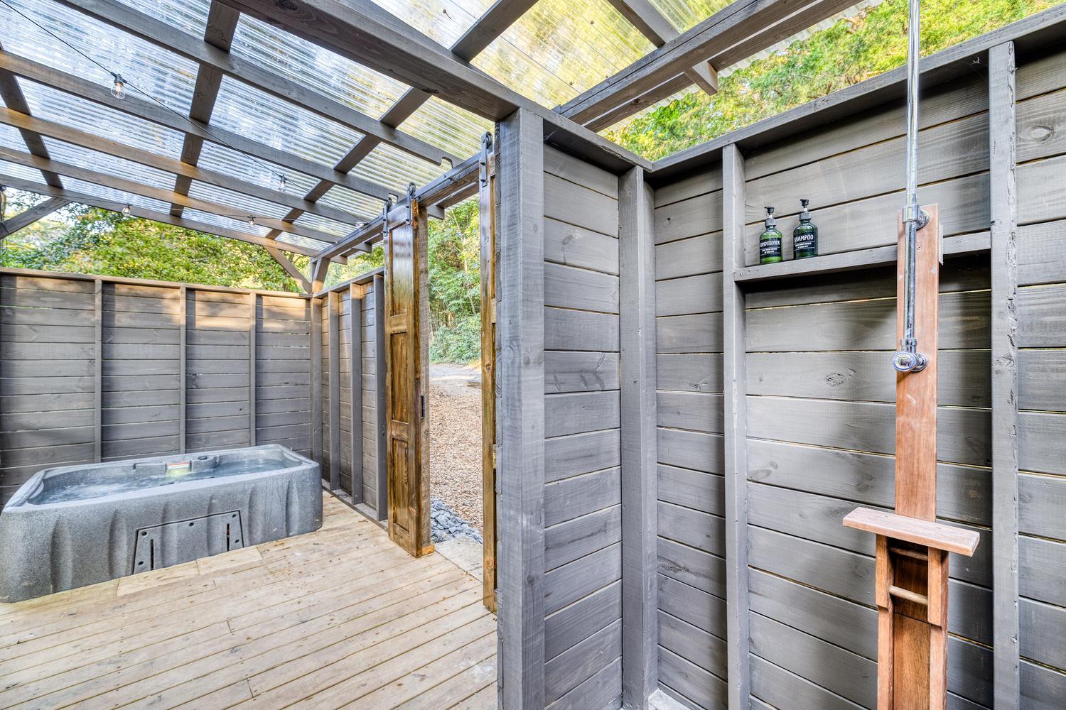 Couples Retreat: King Bed:Hot Tub:Firepit & More Blue Ridge Εξωτερικό φωτογραφία